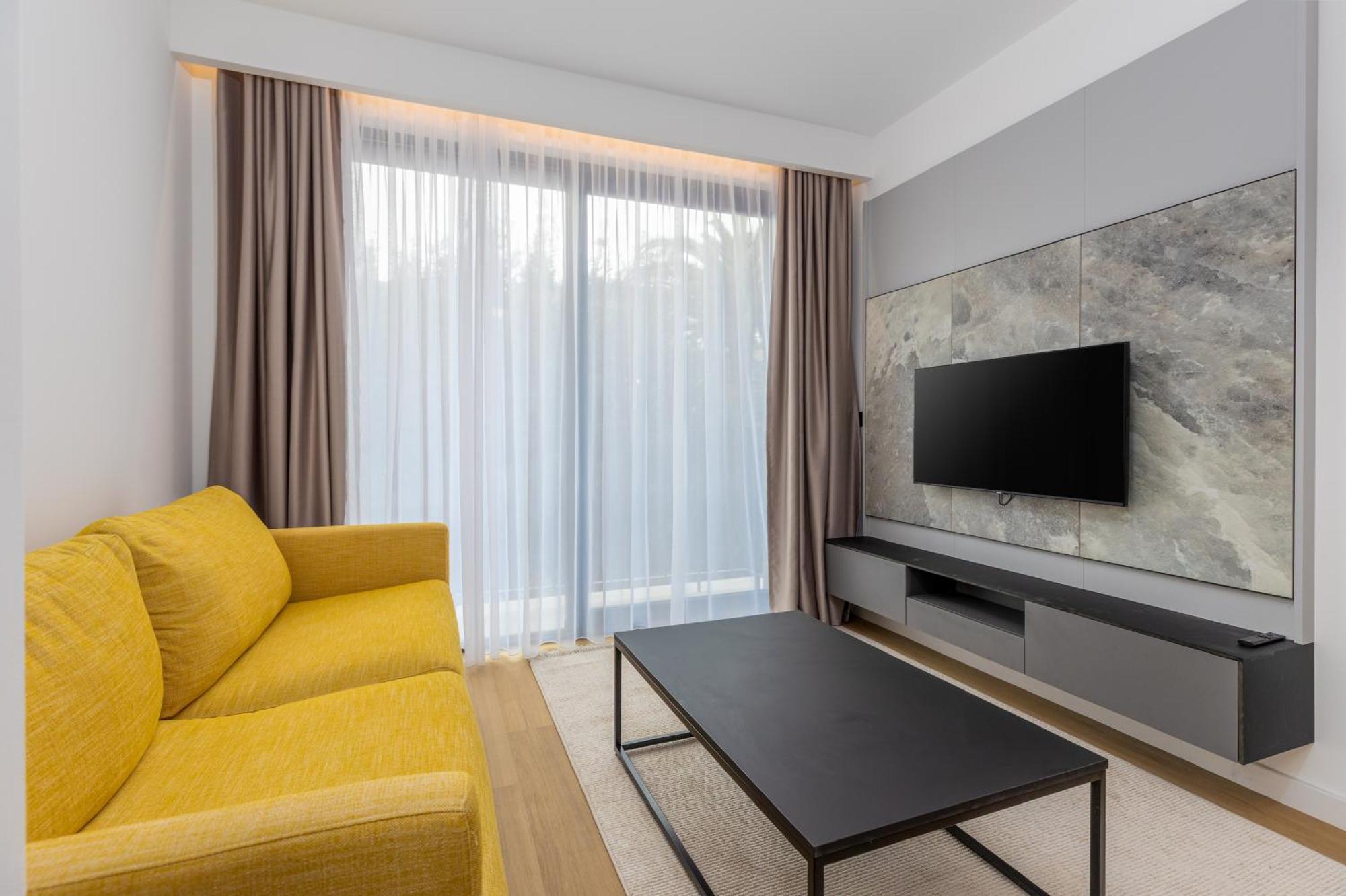 Onia Collection With A Pool Apartman *