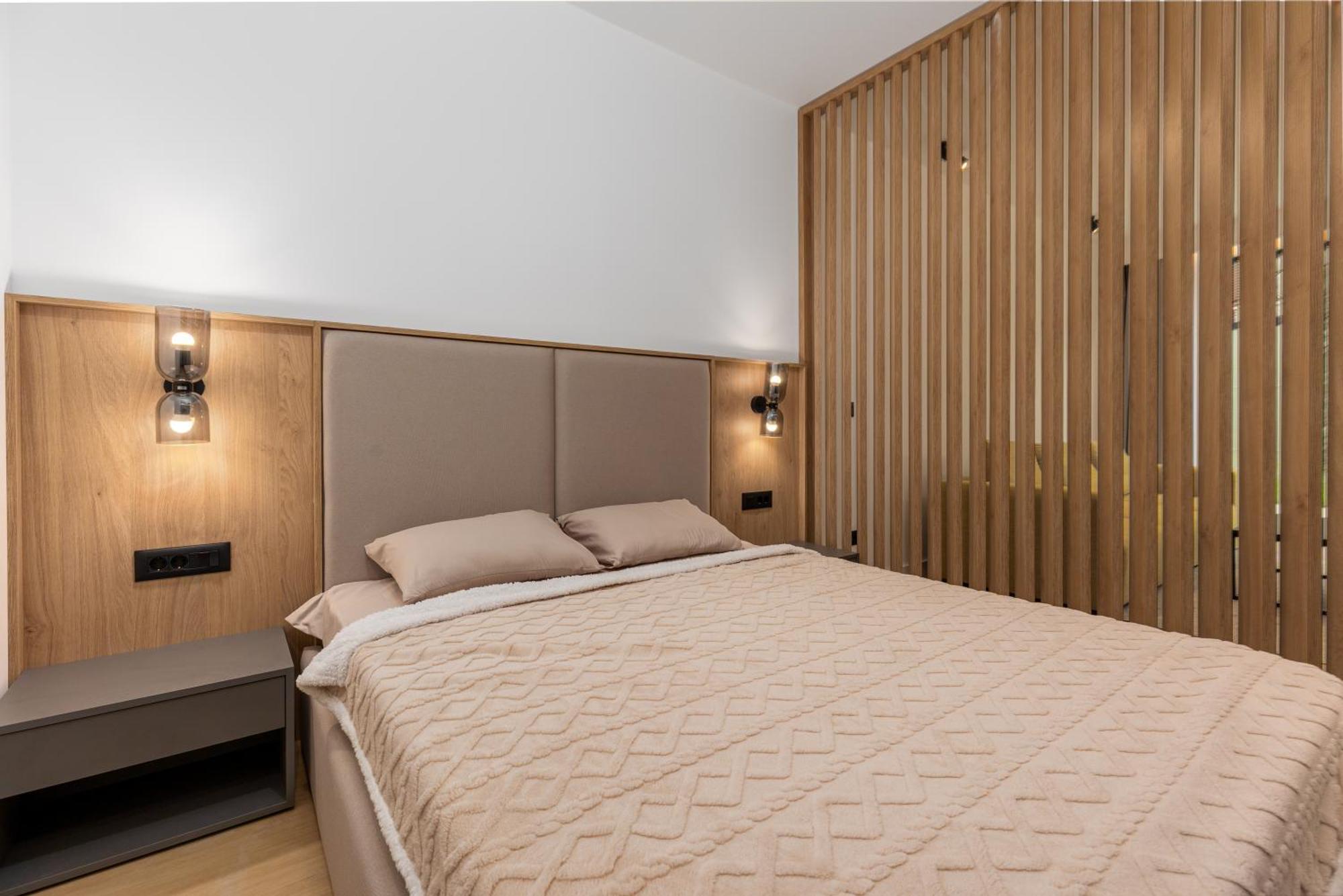 Onia Collection With A Pool Apartman Budva