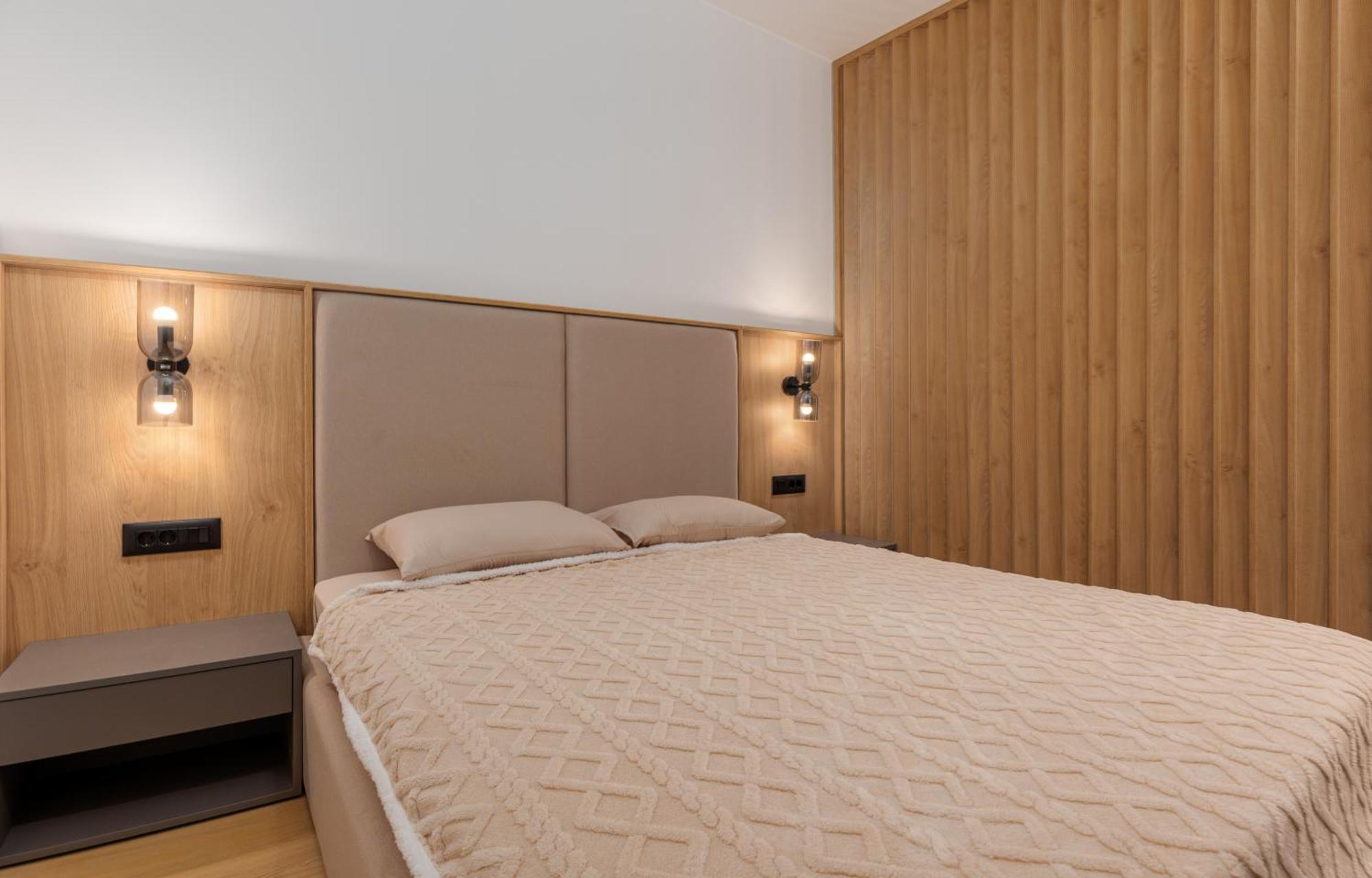 Onia Collection With A Pool Apartman Budva