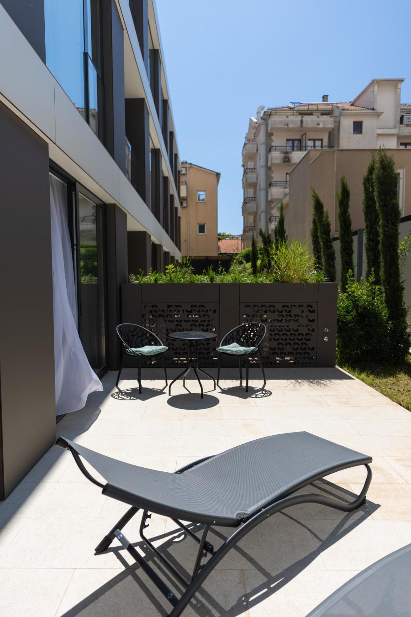Onia Collection With A Pool Apartman Budva